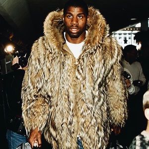 Meet your Posher, Romaine